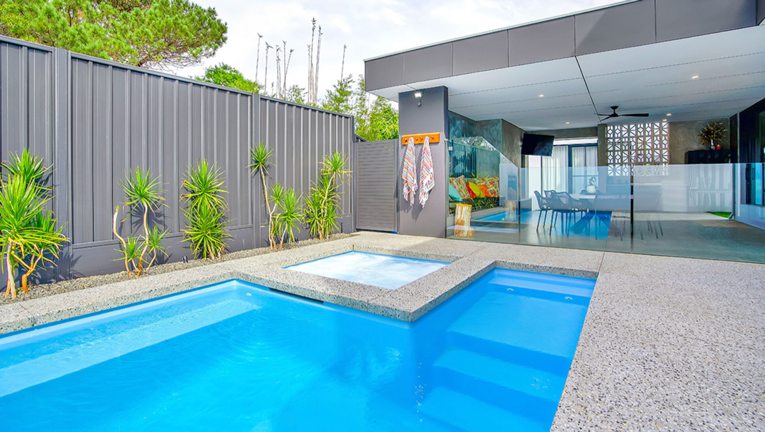 saint-remy-fun-pool-11