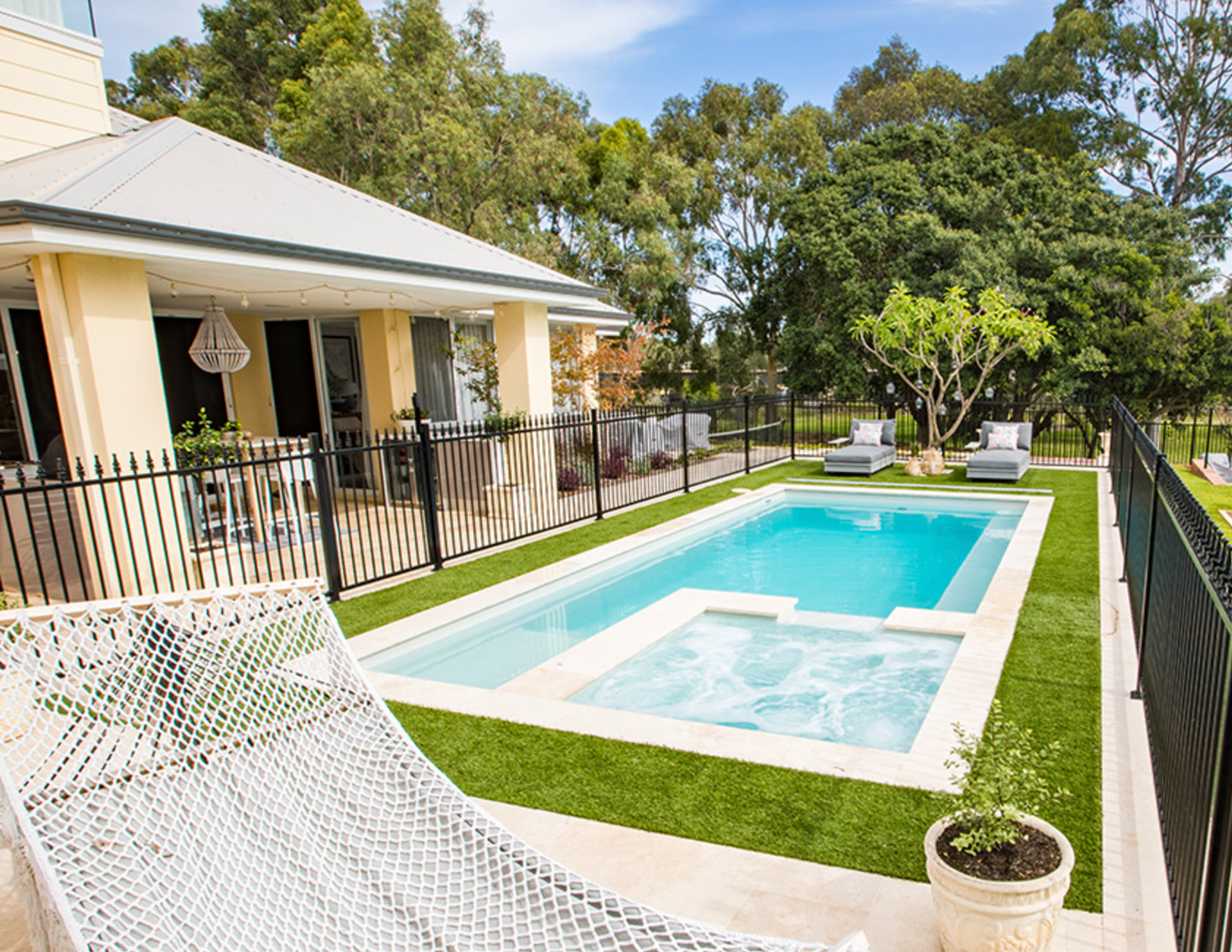 saint-remy-fun-pool-9